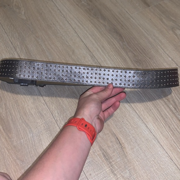 Metallic Silver studded XL Belt - Picture 4 of 8